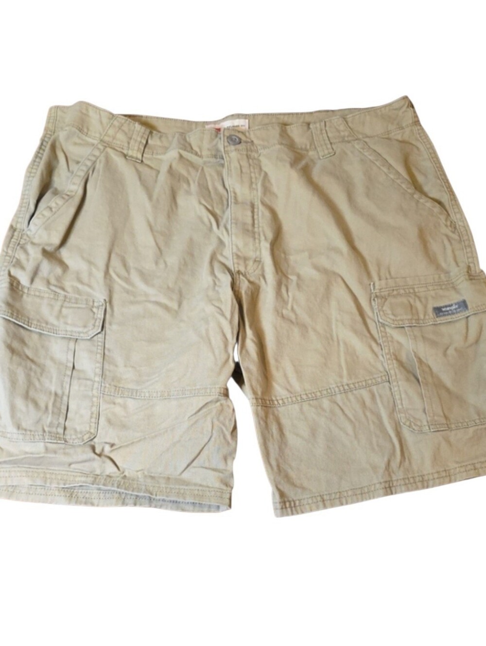 Wrangler Men's Khaki Cargo Shorts Size 40x10